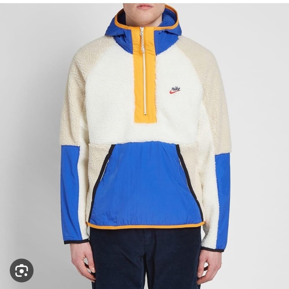 Nike heritage essentials half zip